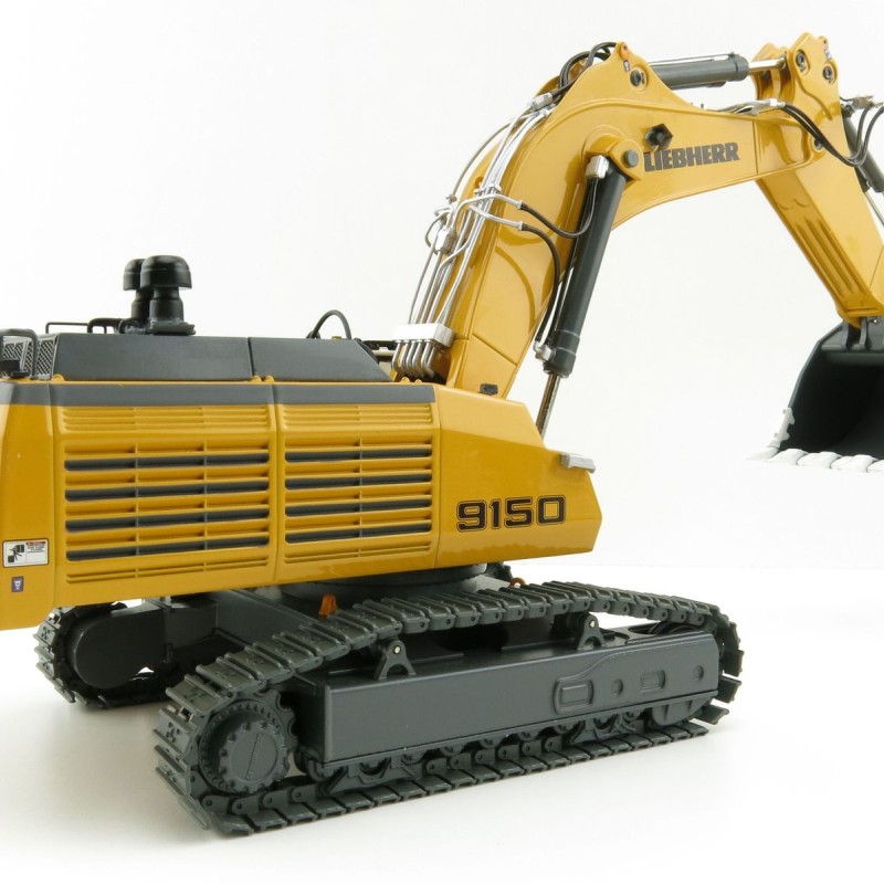 WSI 64-2003 Liebherr R 9150B Tracked Mining Excavator Yellow - Scale 1:50