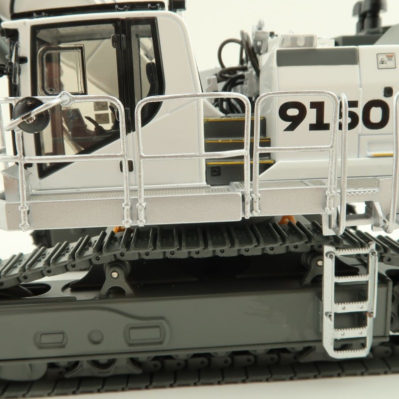 WSI 64-2007 Liebherr R 9150 Tracked Mining Excavator New 2023 Version - Scale 1:50
