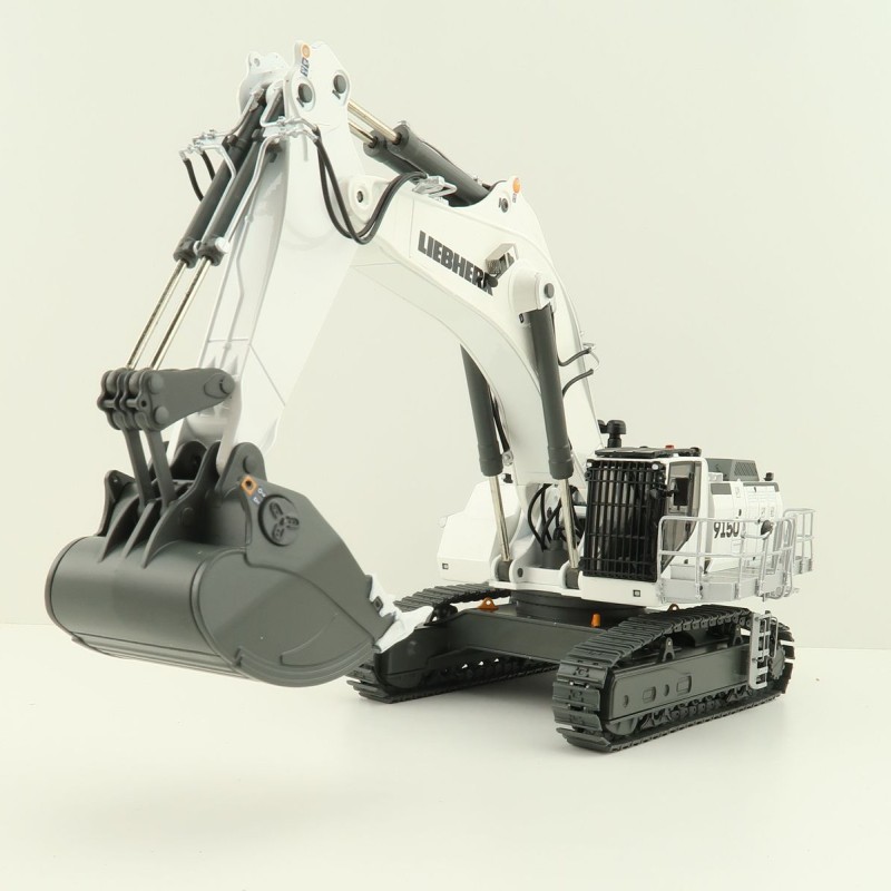 WSI 64-2007 Liebherr R 9150 Tracked Mining Excavator New 2023 Version - Scale 1:50