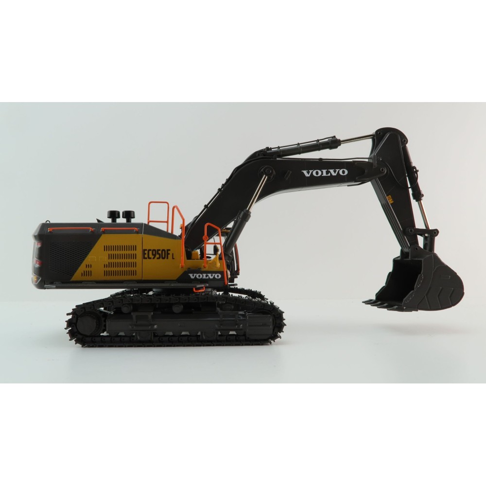 WSI 64-2010 - Large Volvo EC 950 F Tracked Excavator - Scale 1:50