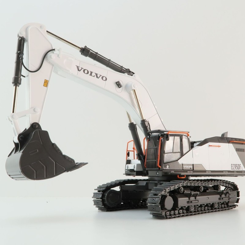 WSI 64-2012 - Large Volvo EC 950 F Tracked Excavator Limited White Edition - Scale 1:50 