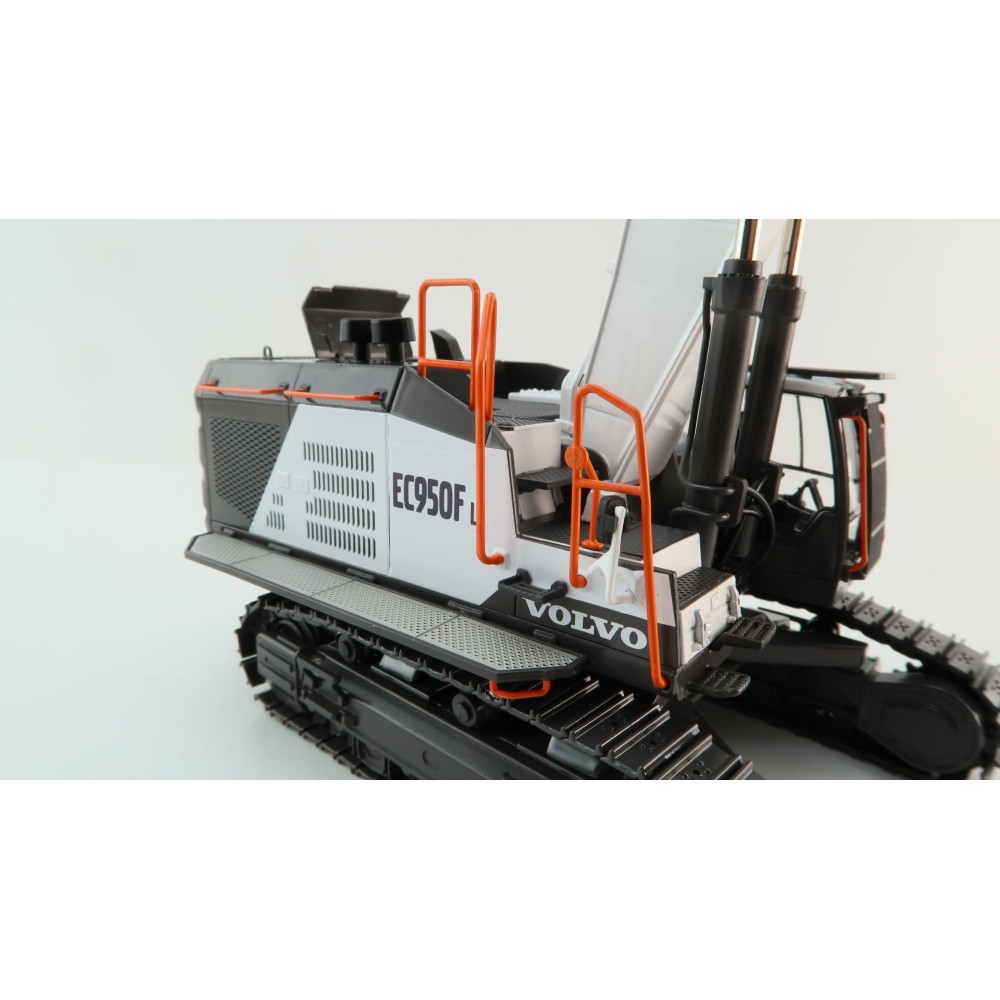 WSI 64-2012 - Large Volvo EC 950 F Tracked Excavator Limited White Edition - Scale 1:50 