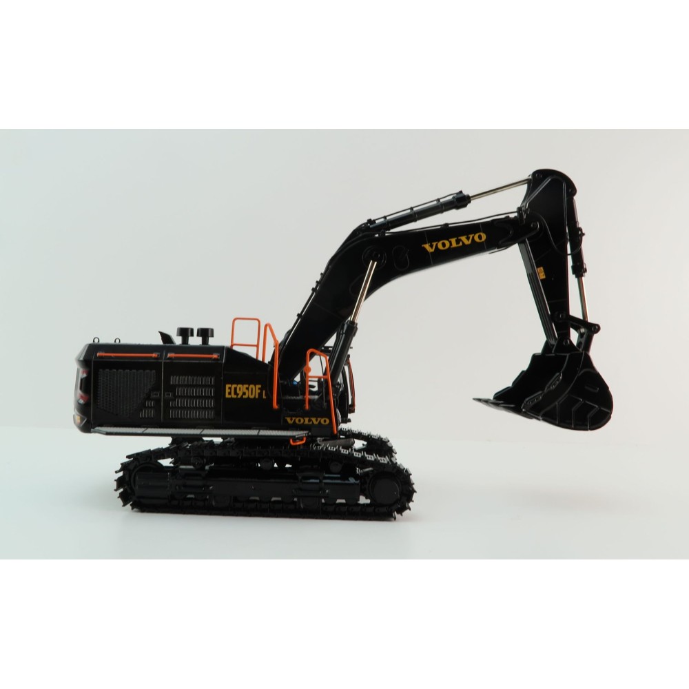 WSI 64-2013 - Large Volvo EC 950 F Tracked Excavator Limited Black Edition - Scale 1:50