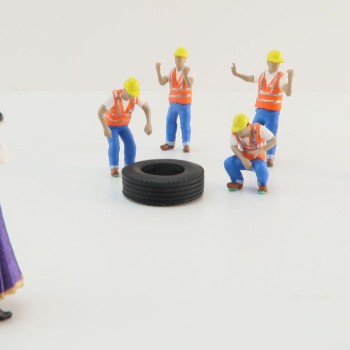 WSI 84-1003 - Figure Set 1 - 5x Figurines - Scale 1:50