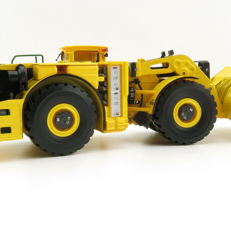 Weiss Brothers WBR028 - Komatsu WX22 Underground Mining Loader - 1:50 Scale