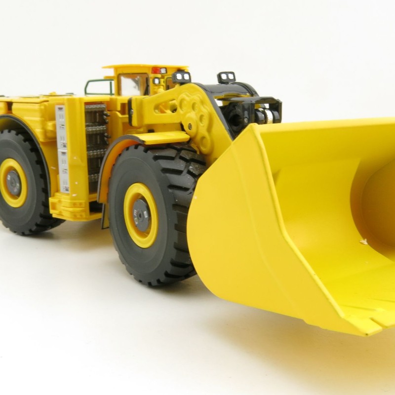 Weiss Brothers WBR028 - Komatsu WX22 Underground Mining Loader - 1:50 Scale