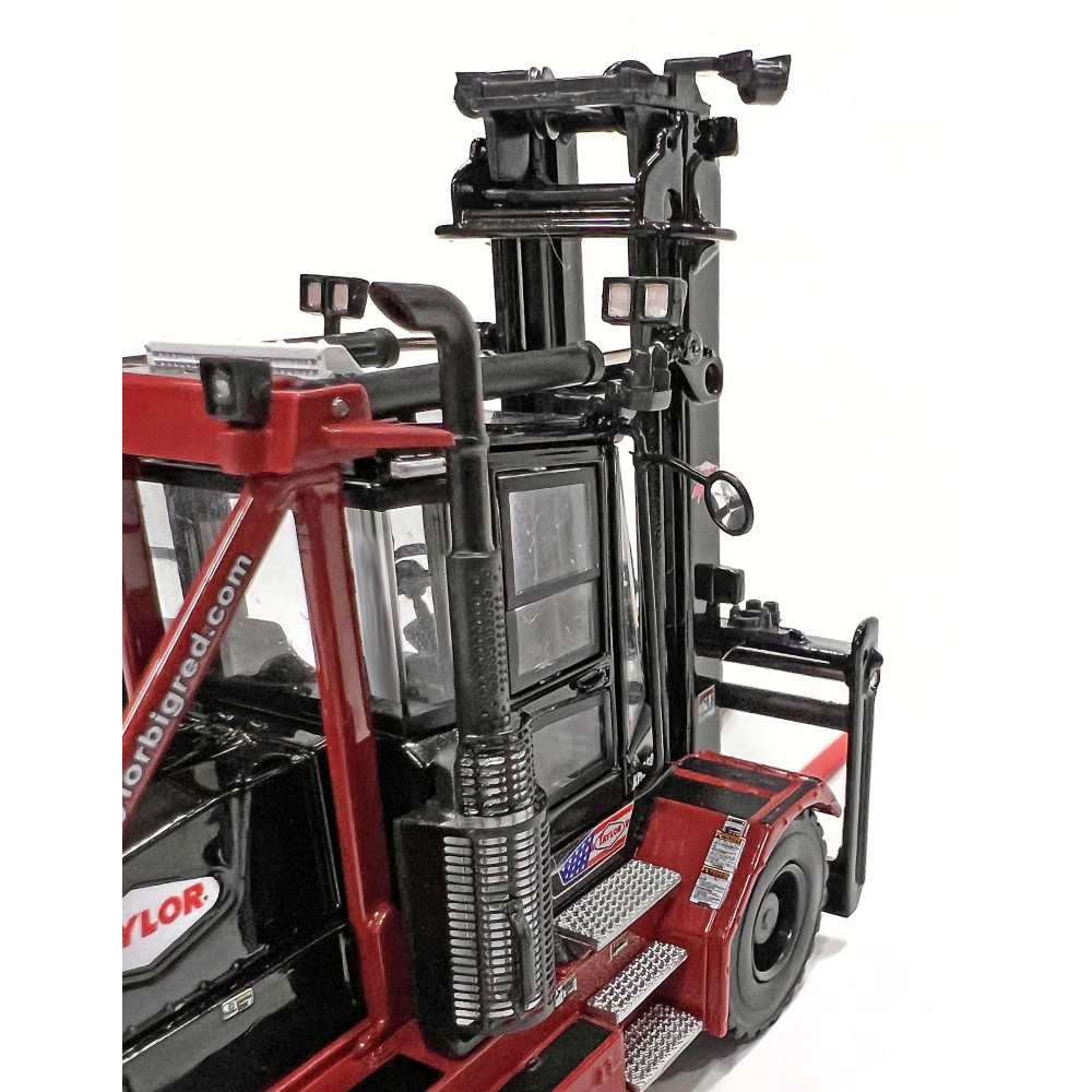 Weiss Brothers WBR033-300 - Large Taylor Forklift XH-360L Diecast - 1:50 Scale