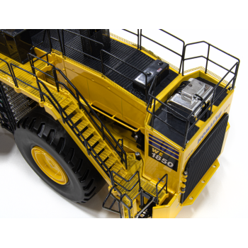 Weiss Brothers WBR034 - Large Komatsu WE1850 Wheel Loader - 1:50 Scale