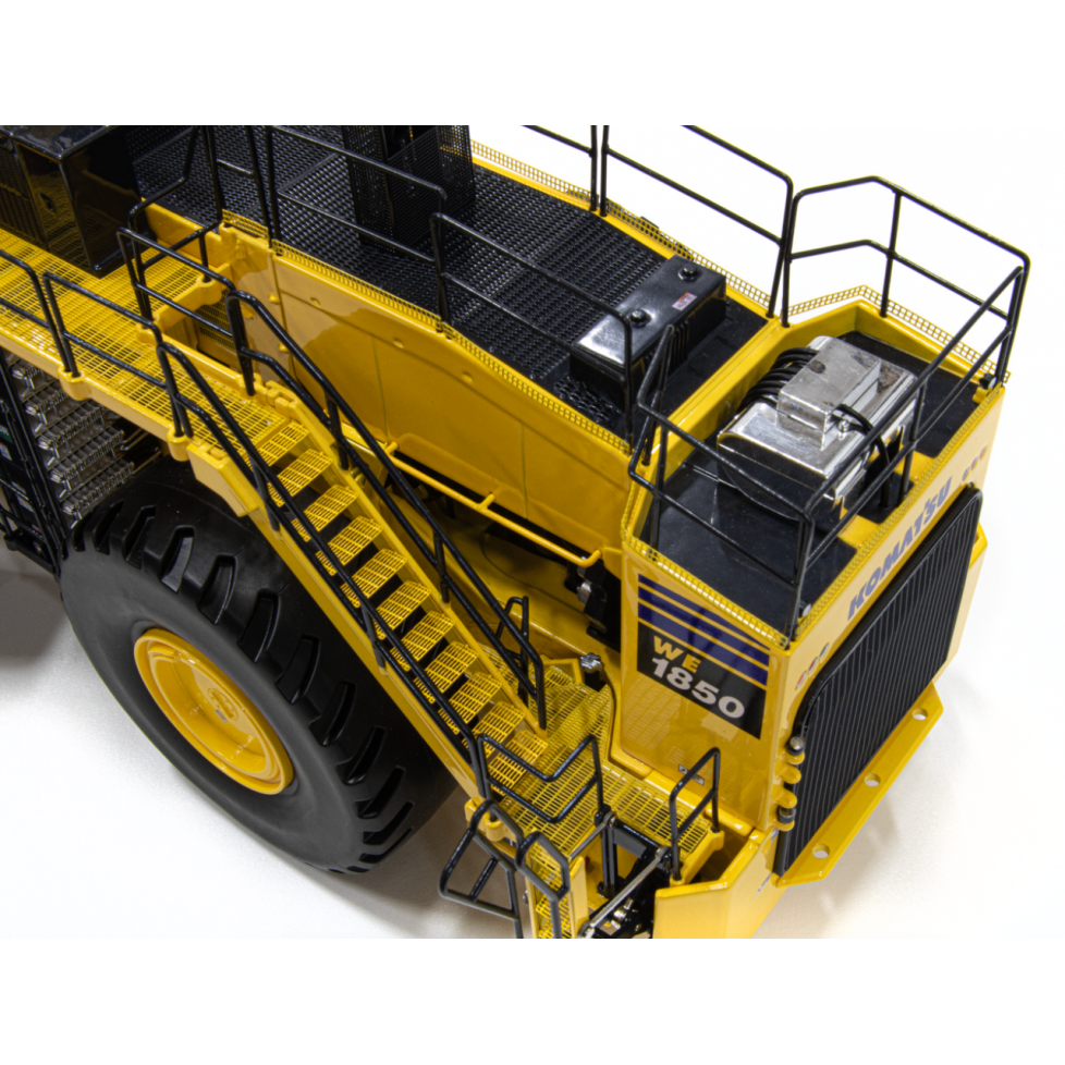 Weiss Brothers WBR034 - Large Komatsu WE1850 Wheel Loader - 1:50 Scale