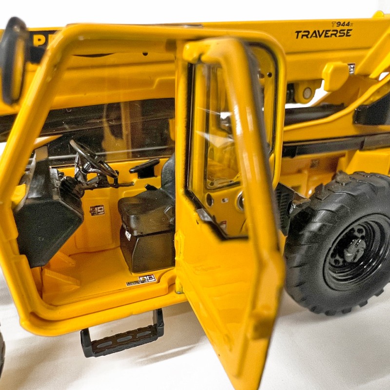 Weiss Brothers WBR036 Pettibone Traverse T944X Telehandler Scale 1:50