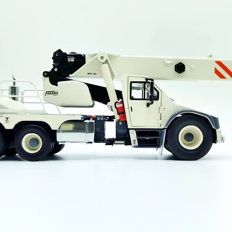 Weiss Brothers WBR037 - Terex AT40 Franna Mobile Crane - Terex Livery - Scale 1:50